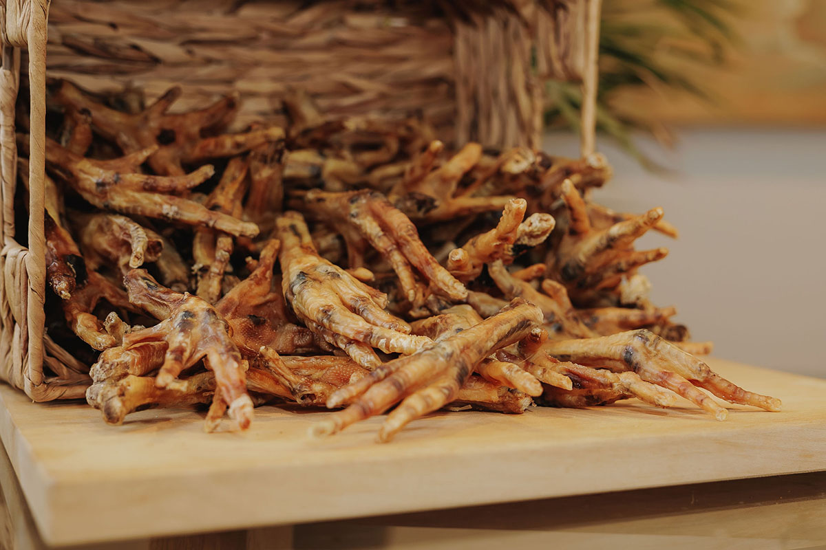 chicken feet dog treats, natural dental chews, grain free chicken treats, Natural chicken feet dog treats, Leannes Pet Care Services
