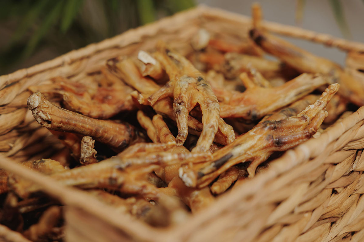 chicken feet dog treats, natural dental chews, grain free chicken treats, Natural chicken feet dog treats, Leannes Pet Care Services