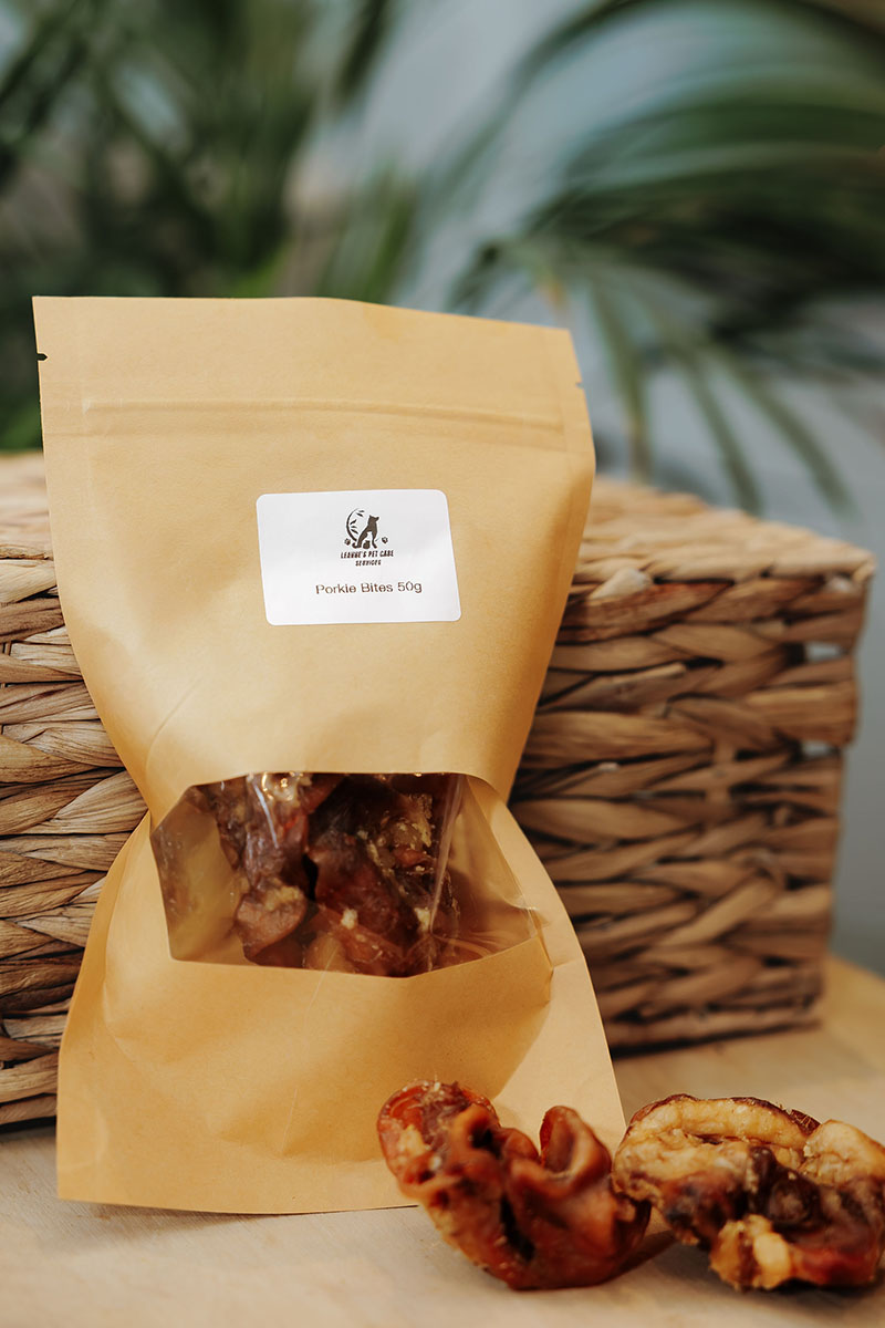 pork crackling dog treats, high protein dog chews, grain free pork treats, Grain-free pork crackling dog treats